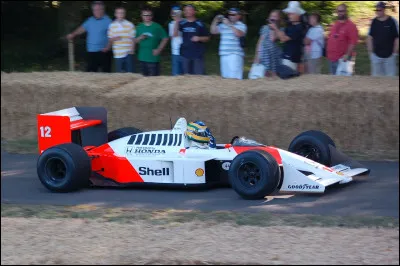 Combien de Grands Prix McLaren a-t-elle remport&eacute;s sur les 16 de la saison 1988 ?
