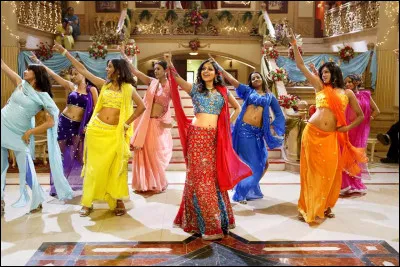 Je voulais absolument visiter le c&oelig;ur de l'industrie cin&eacute;matographique Bollywood. Allez, dansons maintenant. O&ugrave; suis-je ?