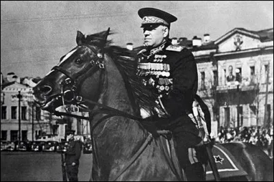 Qui est ce grand g&eacute;n&eacute;ral de l'arm&eacute;e russe qui s'est distingu&eacute; durant la Seconde Guerre mondiale ?