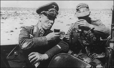 Quel &eacute;tait le surnom du mar&eacute;chal Rommel durant la guerre en Afrique du Nord ?