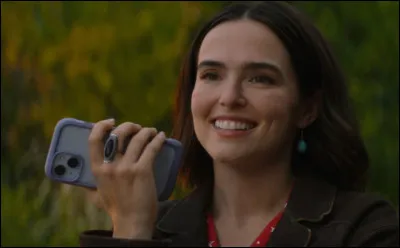 Dans quel film Netflix voit-on cette jeune femme ?R&eacute;sum&eacute; : Affect&eacute;e par la mort de sa s&oelig;ur, Jill continue de lui laisser des messages vocaux racontant sa vie mouvement&eacute;e... et ils finissent sur le r&eacute;pondeur d'un inconnu...