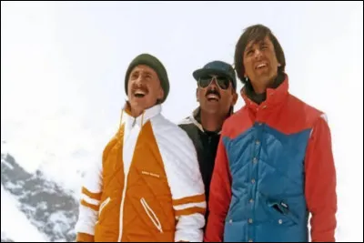 Dans le film "Les Bronz&eacute;s font du ski", sorti en 1979, la tenue de ski de Jean-Claude Dusse (Michel Blanc) est de la bonne couleur. Vrai ou faux ?