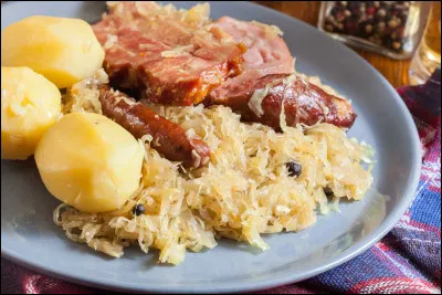 Quel l&eacute;gume est principalement utilis&eacute; pour la choucroute ?