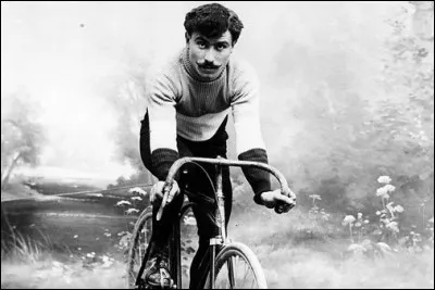 Quel coureur s'exprime ainsi en 1910 &agrave; l'issue d'une &eacute;tape dantesque "Vous &ecirc;tes des assassins. Oui, des assassins !" ?
