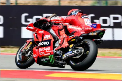 Toutes les motos MotoGP engag&eacute;es en 2025 utilisaient un moteur V4.