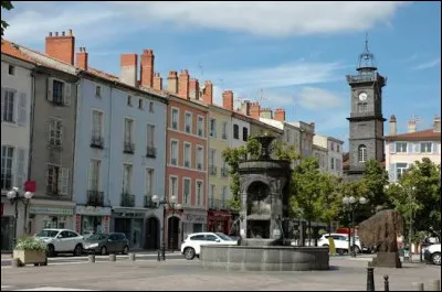 Quelle ville se situe dans le Puy-de-D&ocirc;me ?