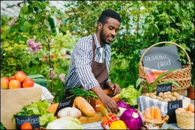 Comment appelle-t-on un marchand de fruits et l&eacute;gumes ?