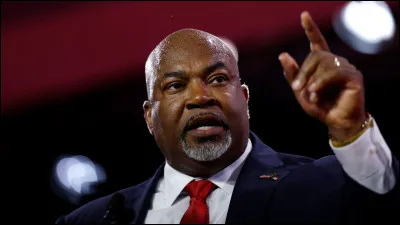 Mark Robinson est :