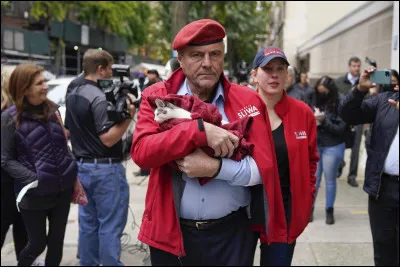 Curtis Sliwa est :