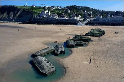 Quelle est cette plage historique dans le Calvados ?