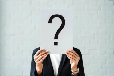 Qu'est-ce qu'un ''trou-de-balle'', quand il ne s'agit pas de l'anus ?