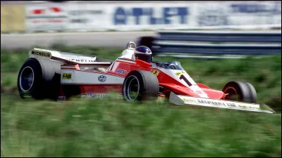 Carlos Reutemann a gagn&eacute; des Grands Prix avec trois &eacute;curies diff&eacute;rentes.