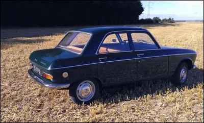 Cette petite berline fit son apparition en 1965, c'est...