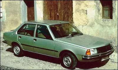 Dans les ann&eacute;es 80 cette berline fut aussi d&eacute;clin&eacute;e en break. C'est une...
