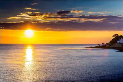 Il y a le ciel, le soleil et la mer ...
