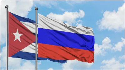 Pour quelle raison Cuba s'est-elle alli&eacute;e &agrave; Moscou ?
