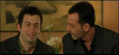 Quel acteur a interpr&eacute;t&eacute; le r&ocirc;le de Momo, le co&eacute;quipier du flic jou&eacute; par Jean Reno dans le film "Wasabi" ?