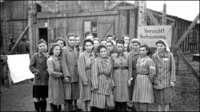 Dans quel camp r&eacute;serv&eacute; aux femmes a-t-elle &eacute;t&eacute; d&eacute;port&eacute;e ?