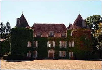 Pour finir, je vous attends au ch&acirc;teau de M&eacute;rignac. Village Charentais, il se situe en r&eacute;gion ...