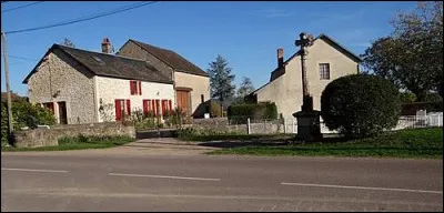 Petit village de 67 habitants, dans l'arrondissement de Clamecy, Magny-Lormes se situe dans l'ancienne r&eacute;gion ...