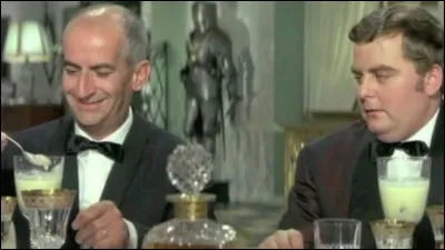 Dans &laquo; Les Grandes Vacances &raquo; (1967), Louis de Fun&egrave;s incarne Charles Bosquier, un directeur d&rsquo;&eacute;cole tr&egrave;s attach&eacute; &agrave; la discipline et aux traditions. Lorsque son fils accumule les difficult&eacute;s scolaires, quelle d&eacute;cision prend-il pour tenter de lui redonner une chance ?