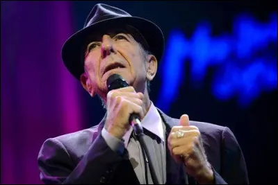 Quel po&egrave;te et chanteur canadien s'est retir&eacute; dans les ann&eacute;es 90 dans un monast&egrave;re bouddhiste pour revenir &agrave; la chanson en 2001 avec "Ten New Songs" et en 2004 avec "Heather" ?