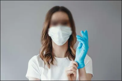Quel &eacute;quipement de protection porte g&eacute;n&eacute;ralement ce professionnel ?