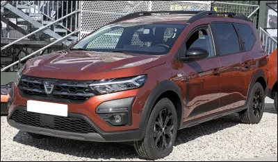 Quel est le nom de ce mod&egrave;le break produit par Dacia ?
