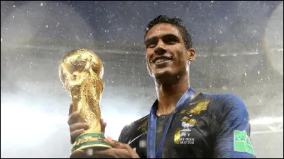 Un seul pays a termin&eacute; cette Coupe du monde sans avoir &eacute;t&eacute; men&eacute; au score, c'est :
