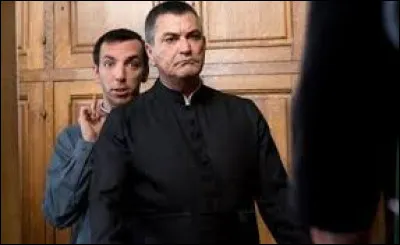 En 2009, quel humoriste joue le r&ocirc;le principal du film "Le Missionnaire" ?