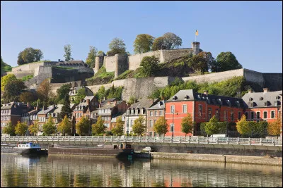 Si je vous dis Namur &agrave; quel pays pensez-vous ?