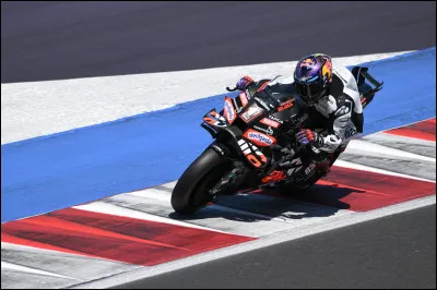 Jorge Mart&iacute;n a remport&eacute; une course MotoGP avant d'obtenir sa premi&egrave;re pole position.