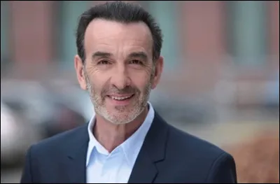 Qui est cet acteur qui joue le premier r&ocirc;le dans le film ''Le Silence des &eacute;glises'' ?