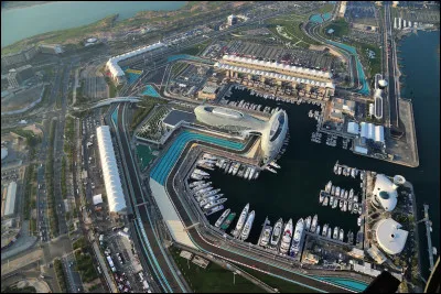 Le circuit de Yas Marina a accueilli son premier Grand Prix avant le circuit de Marina Bay.