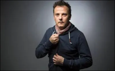 Quel tube &eacute;crit par le chanteur Micha&euml;l Furnon du groupe Mickey 3D a relanc&eacute; une star des ann&eacute;es 80 ?
