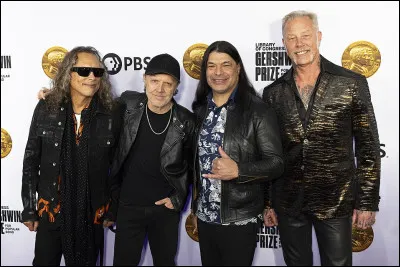 Quel groupe men&eacute; par le chanteur James Hetfield a publi&eacute; l'album "Death Magnetic" en 2008 ?