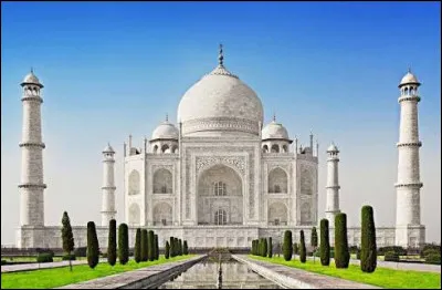 Tout le monde connait le ''Taj Mahal'', mais dans quelle ville d'inde est-il situ&eacute; ?