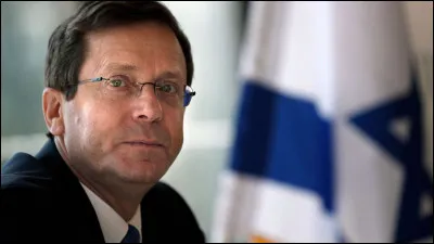 Qui est cette personnalit&eacute; politique ?