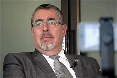 Qui est cette personnalit&eacute; politique ?