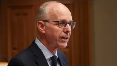 Qui est cette personnalit&eacute; politique ?