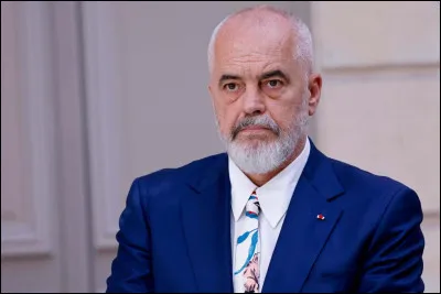 Qui est cette personnalit&eacute; politique ?