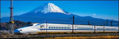 Quel est le nom de ce train japonais tr&egrave;s rapide ?