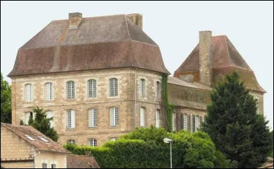 Nous faisons une halte dans le P&eacute;rigord noir au ch&acirc;teau de Siorac-en-P&eacute;rigord. Nous sommes dans l'ancienne r&eacute;gion ...