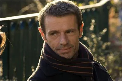 Il excelle dans les rles religieux, c'est ...