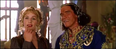 Quelle actrice partage cette sc&egrave;ne aux c&ocirc;t&eacute;s d'Arnold Schwarzenegger dans "Le Tour du monde en 80 jours" ?