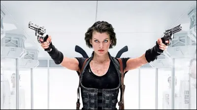 Quelle actrice a r&eacute;alis&eacute; une partie de ses cascades dans les films Resident Evil ?