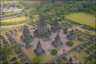 Dans quel pays se situe &laquo;&nbsp;Yogyakarta&nbsp;&raquo; ?