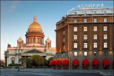 Dans quel pays se situe &laquo;&nbsp;Saint-P&eacute;tersbourg&nbsp;&raquo; ?
