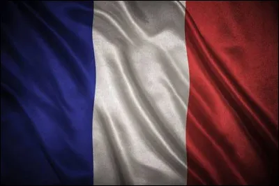 Le voleur a encore eu le temps de s'enfuir : l'inspecteur ne savait pas demander un taxi pour se rendre &agrave; l'h&ocirc;tel du coupable...Une fois arriv&eacute; l&agrave;-bas, il y d&eacute;couvre un coffre-fort. D'apr&egrave;s MinervAI, on sait que le code : - Est une ann&eacute;e historiquement marquante (pour la France) du XVIIIe si&egrave;cle ou du XXe si&egrave;cle.- Aurait la particularit&eacute; de pouvoir devenir l'ann&eacute;e de la R&eacute;volution fran&ccedil;aise si l'on inversait ses deux derniers chiffres.Quel est ce code secret ?