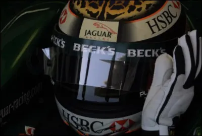 Eddie Irvine a d&eacute;j&agrave; termin&eacute; vice-champion du monde.